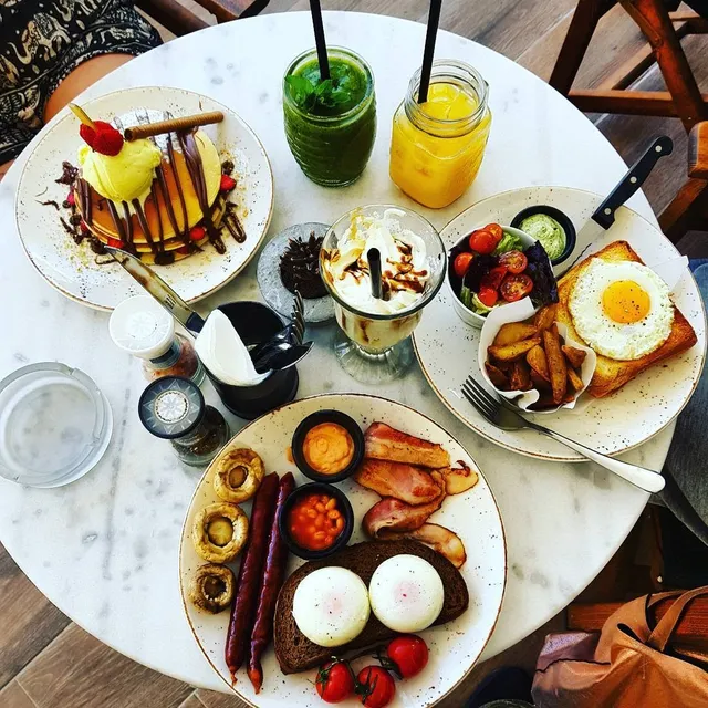 Omikron Brunch