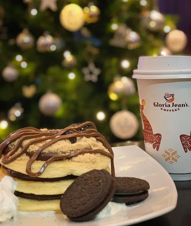 Gloria Jeans Coffees