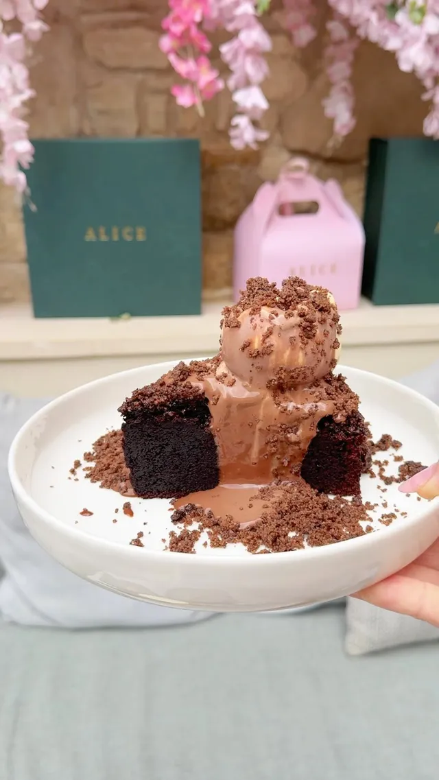 Alice, Coffee & Desserts