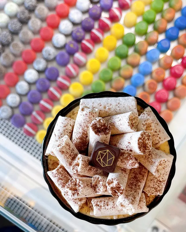 Pralina Confectionery