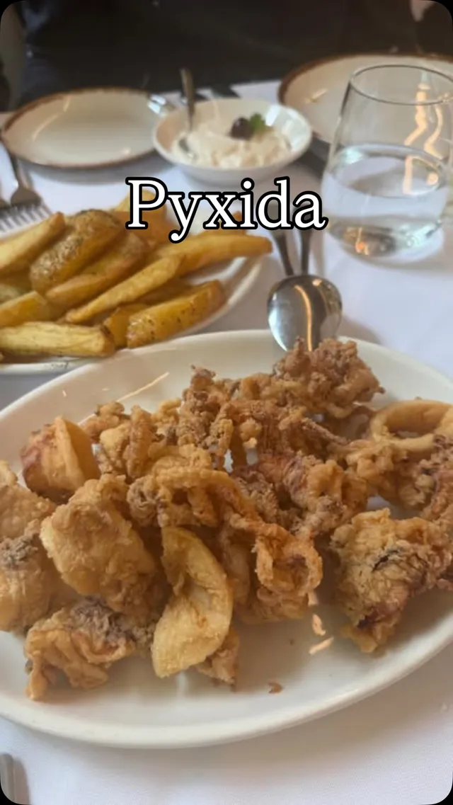 Pyxida Fish Tavern