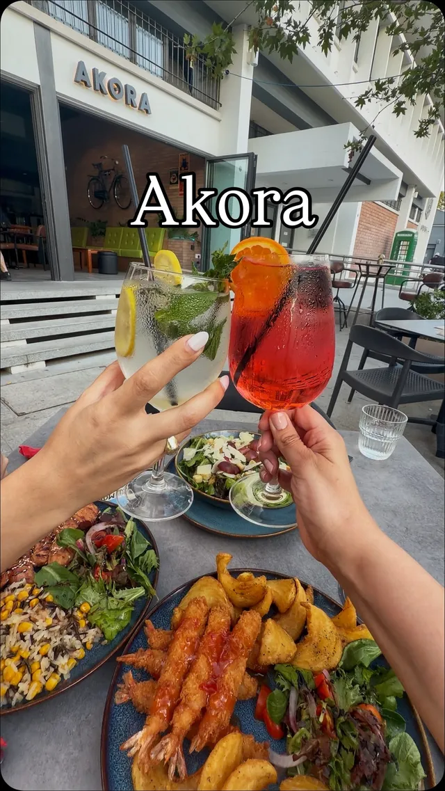 Akora
