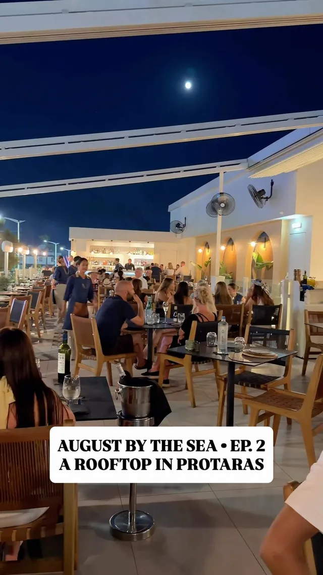 Nubila Rooftop Restaurant
